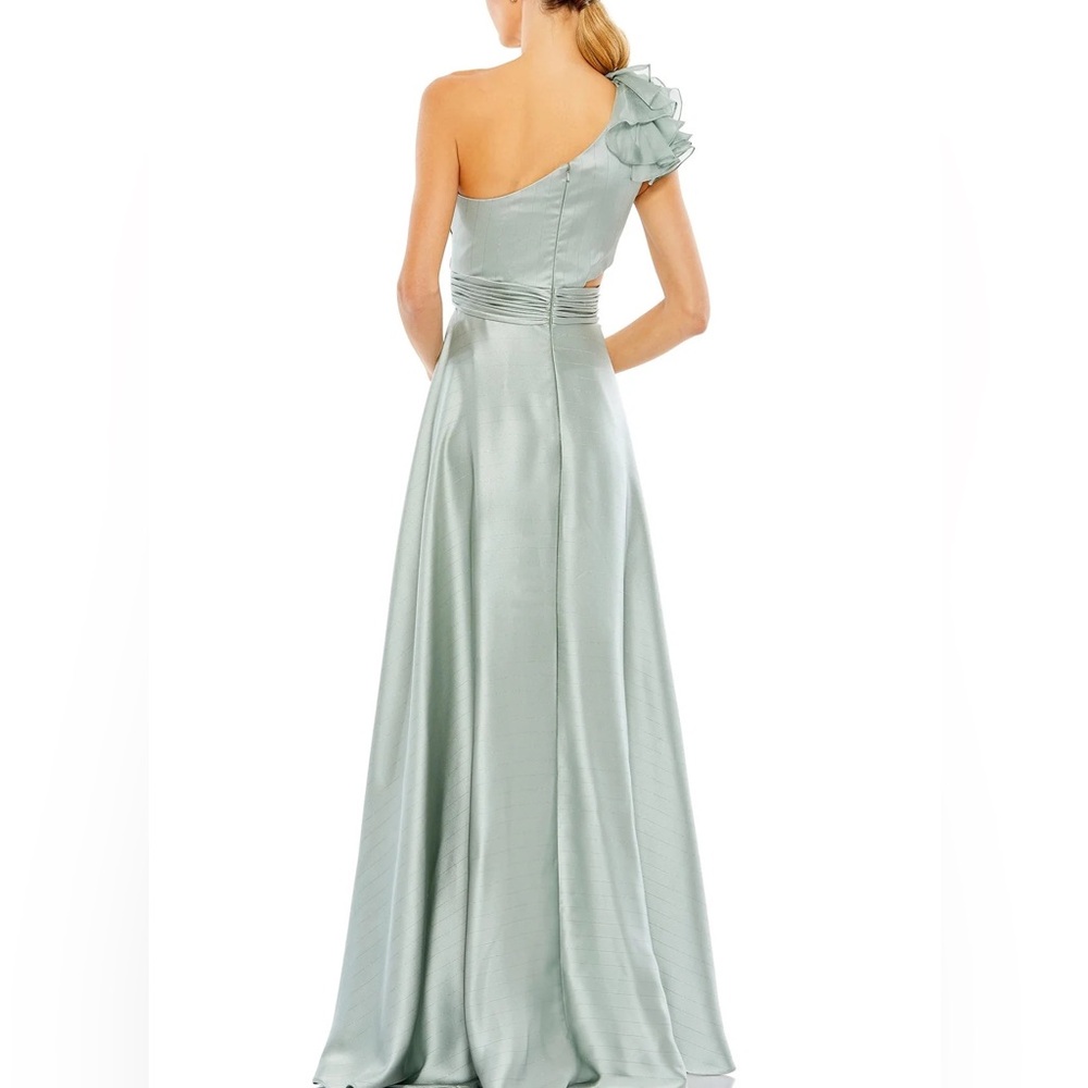 NWT MacDuggal size 0 Sage Ruffled One Shoulder Cut Out Hi-Low - Picture 4 of 4